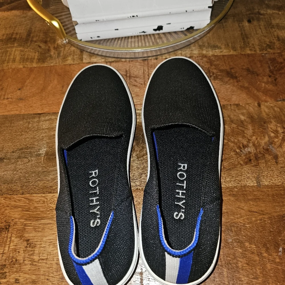 ROTHY'S 'The Sneaker' Super Cute Black Slipons Sneakers Athletic 7.5